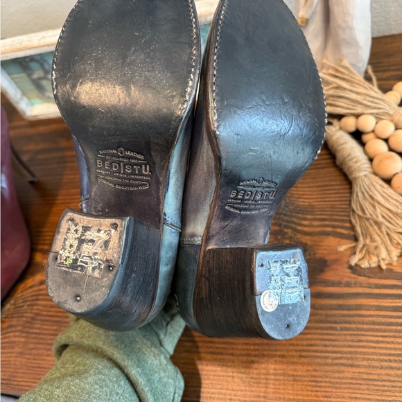 Bed Stu Yell women's ankle boot Bench Made leather NWT 9.5 Rustic Blue Booties - Picture 11 of 12